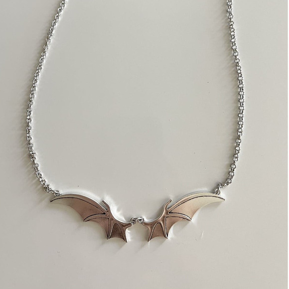 STEAL! Y2K Japan Vampire Bat Necklace - Picture 1 of 4